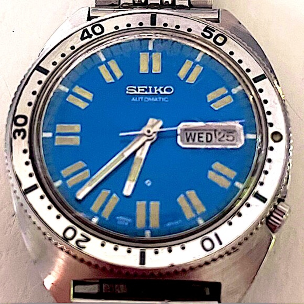 SEIKO 6106-8100 1ST SPORT DIVER Men's Watch Day Date